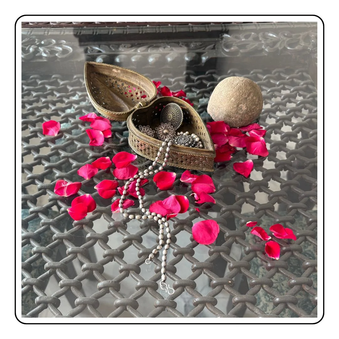 Brass Deccan Heart Box - LIMITED EDITION - Sattva Best of India - Brass Deccan Heart Box picture 5