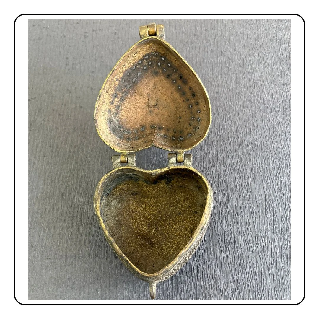 Brass Heart Box - LIMITED EDITION - Sattva Best of India - Brass Heart Box picture 3