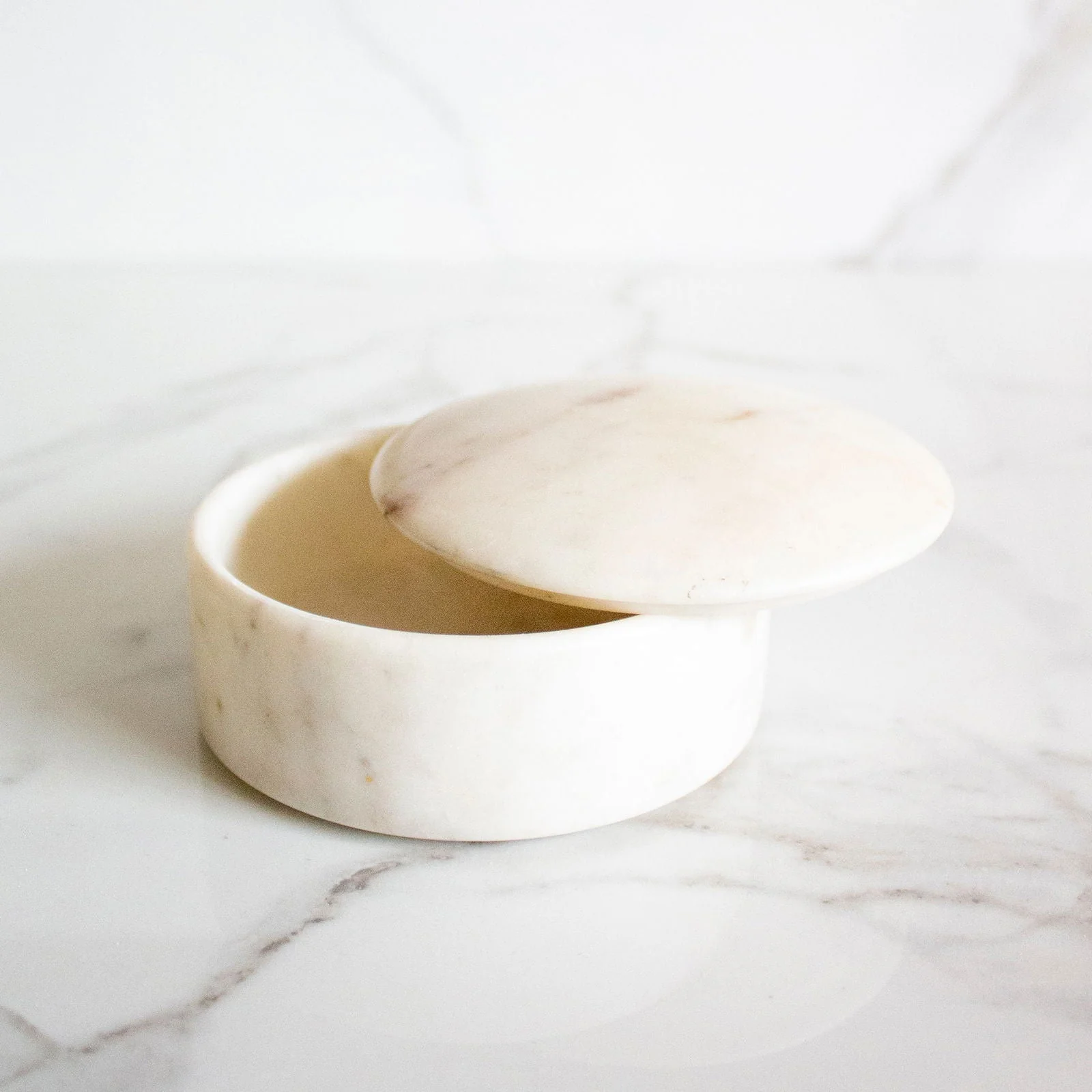 The Bulgy Trinket Box, White - LIMITED EDITION - Sattva Best of India -